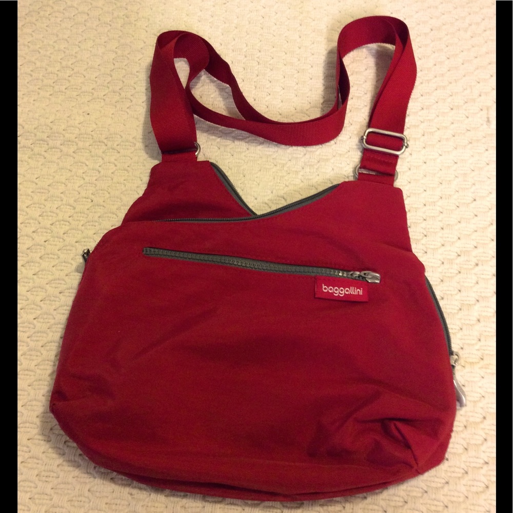 🎈Baggolini crossbody in red w/multiple pockets
